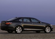 Lexus LS600h L